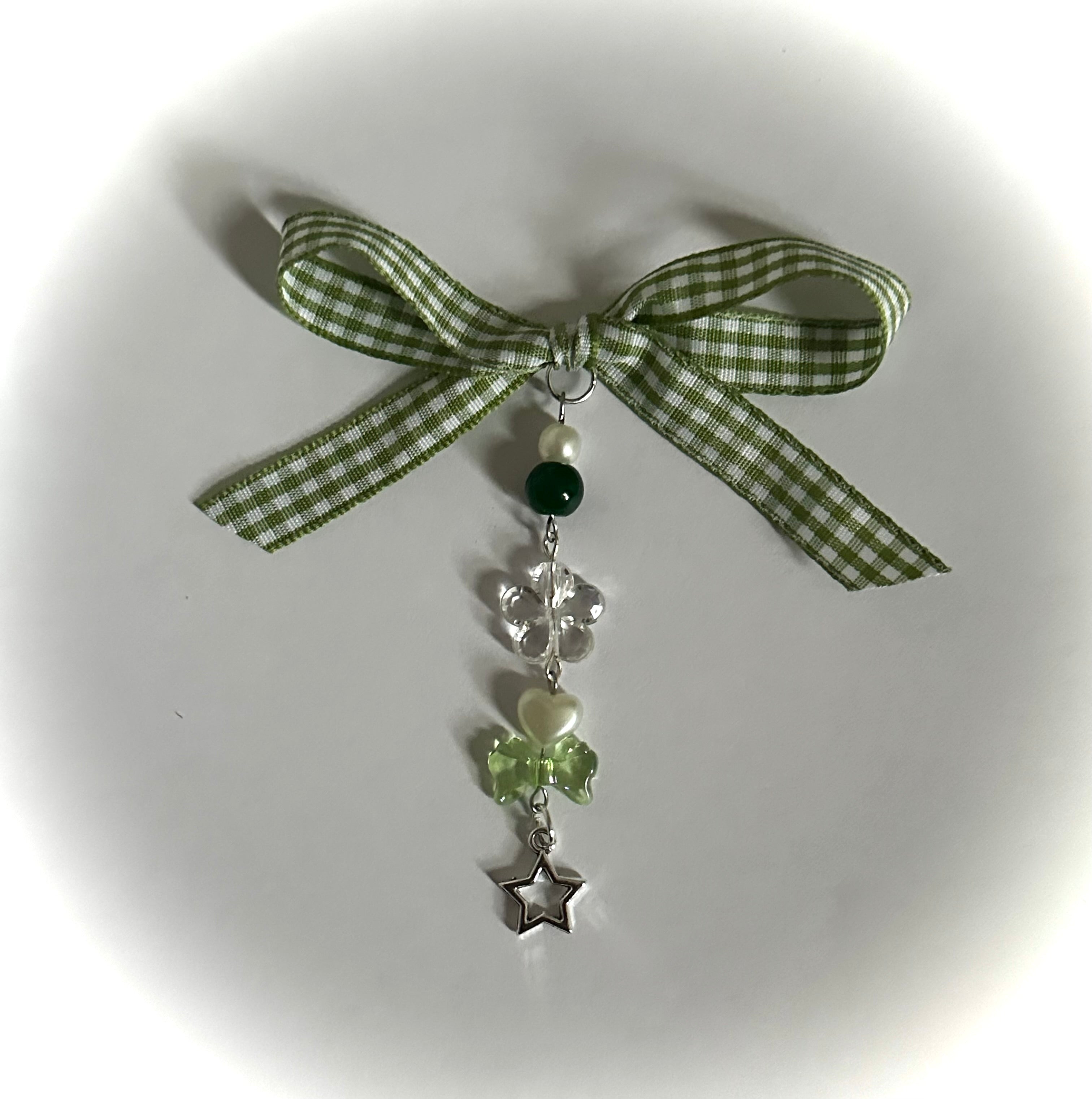 Green plaid bow charm 💚